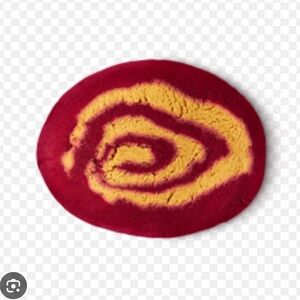 Lush Cinnamon Roll Bubble Bar